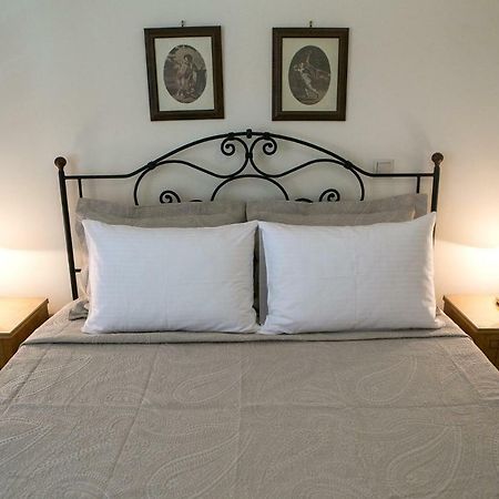 Best House, Larisis Metro, אתונה מראה חיצוני תמונה