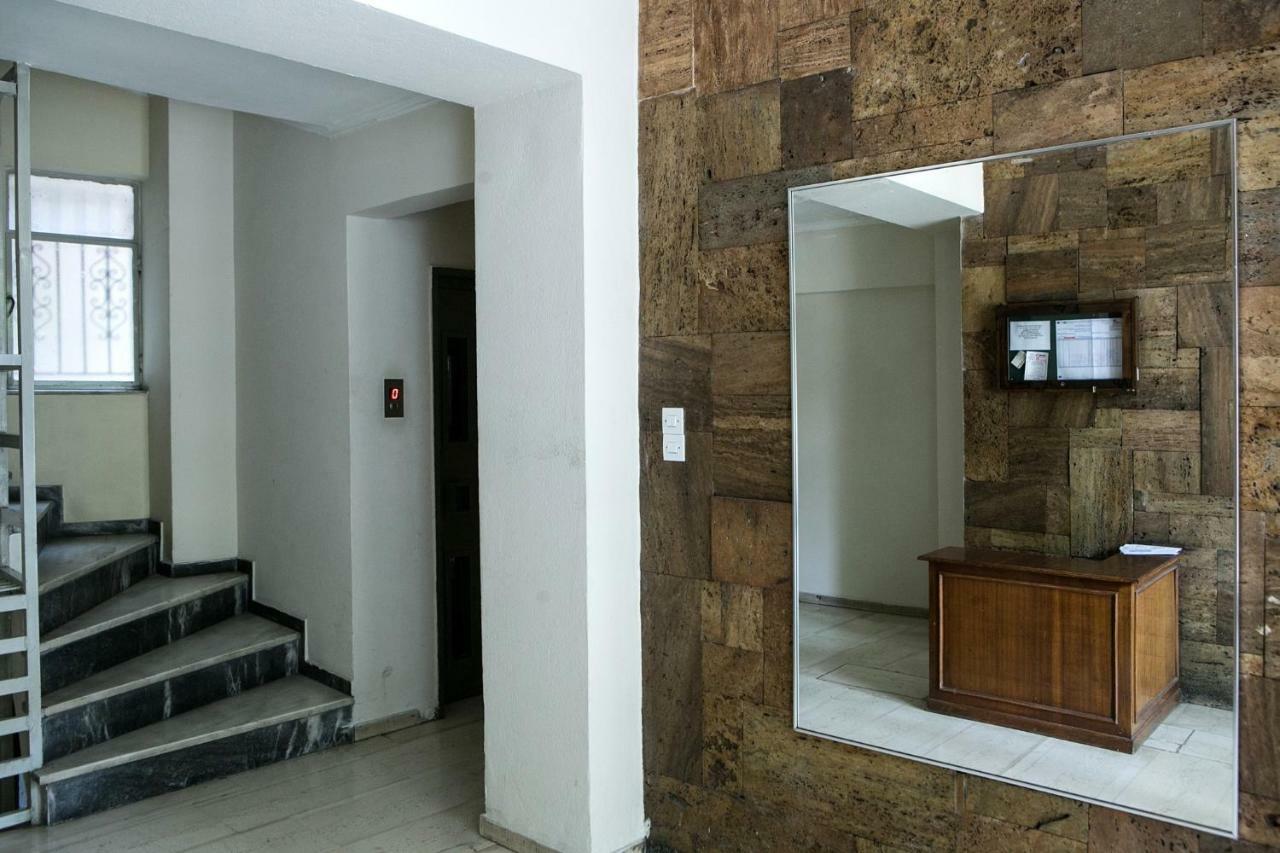 Best House, Larisis Metro, אתונה מראה חיצוני תמונה