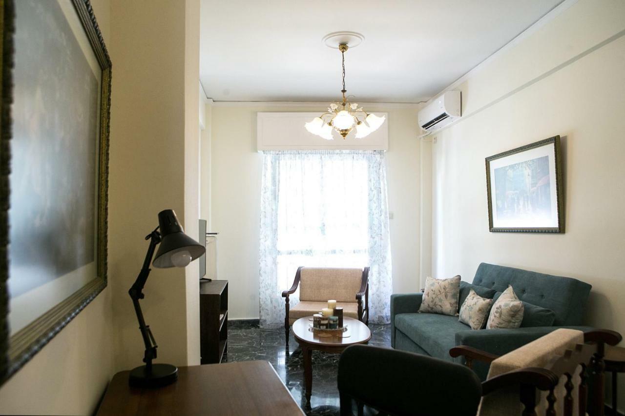 Best House, Larisis Metro, אתונה מראה חיצוני תמונה