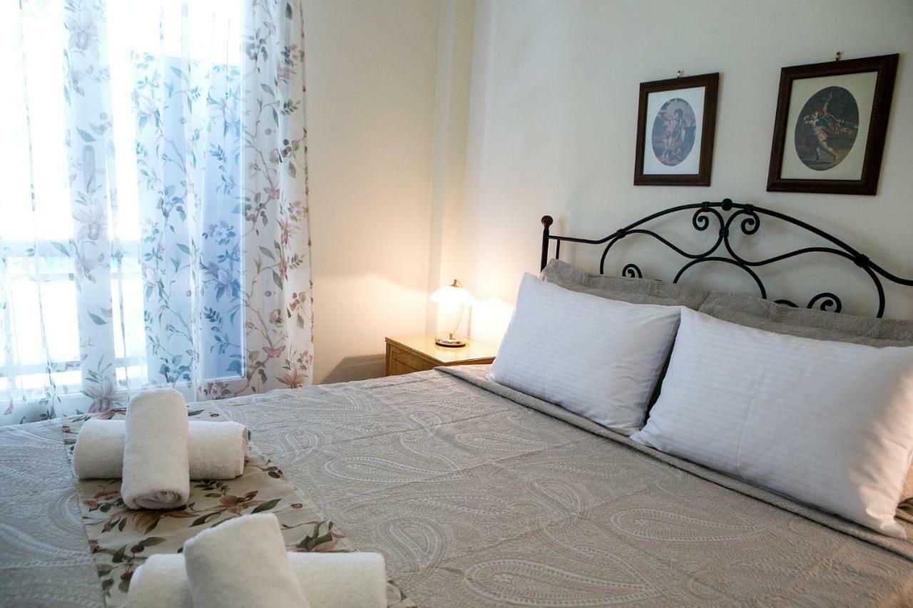 Best House, Larisis Metro, אתונה מראה חיצוני תמונה