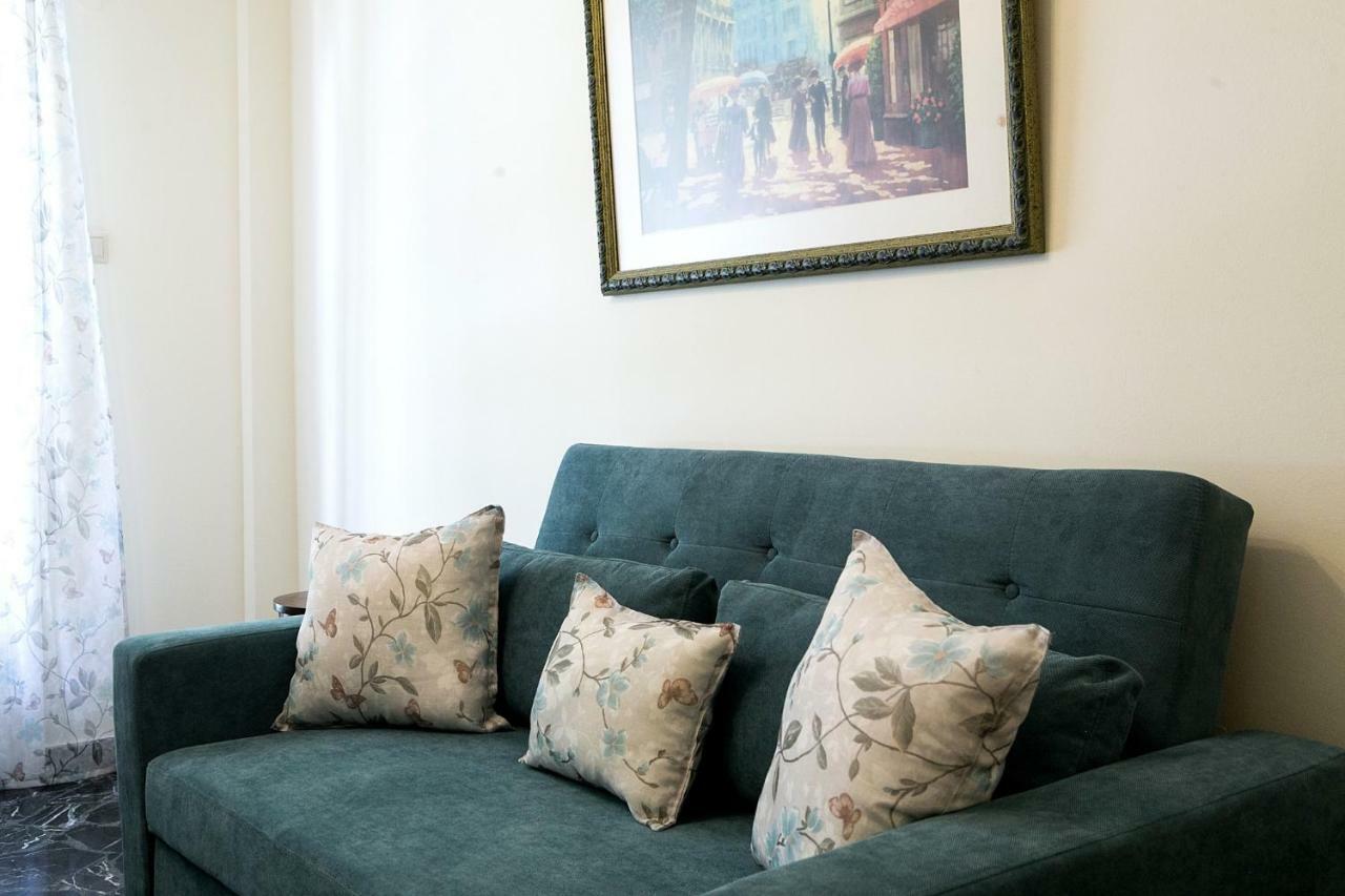 Best House, Larisis Metro, אתונה מראה חיצוני תמונה