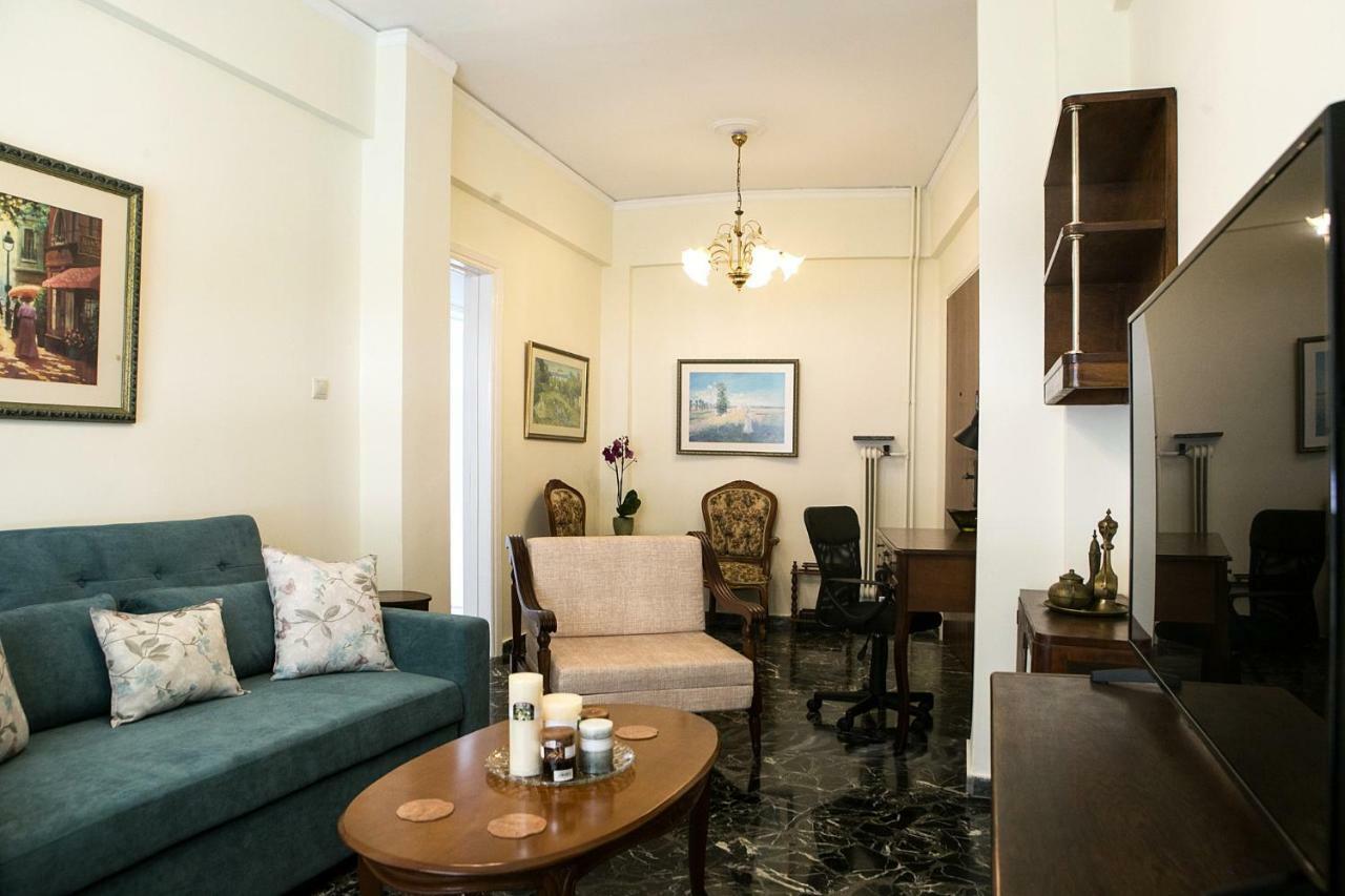 Best House, Larisis Metro, אתונה מראה חיצוני תמונה